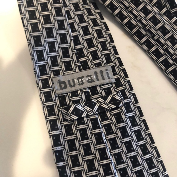 Bugatti Black and Silver Tie - Picture 3 of 3